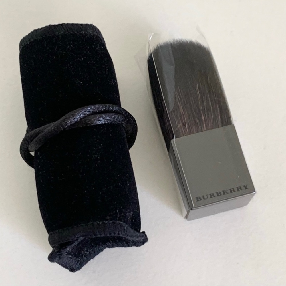 Burberry Kabuki Brush